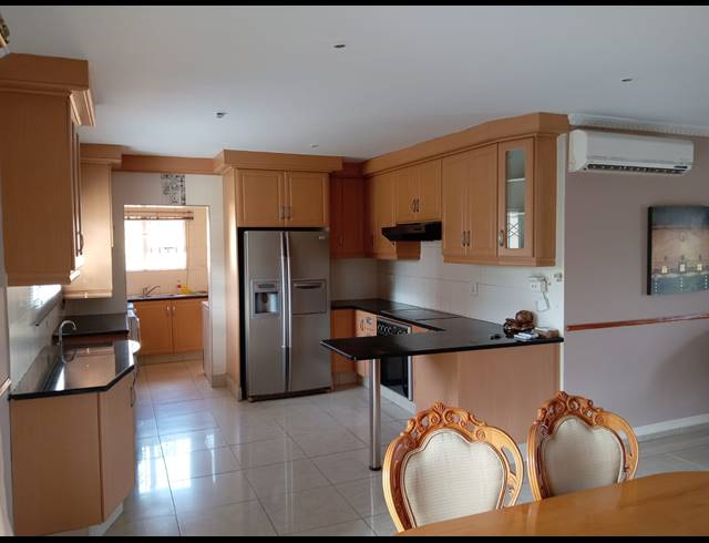 4 BEDROOM HOUSE FOR SALE IN SOMERSET PARK